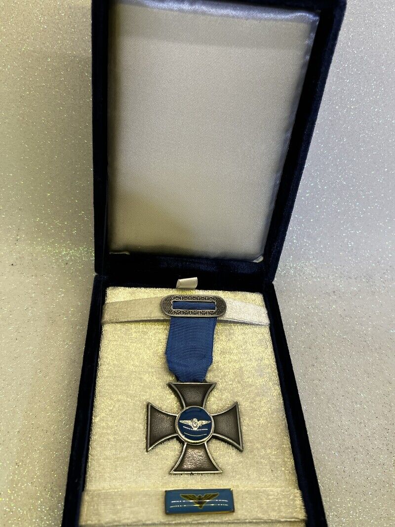 Medalla al Mérito de Aviación